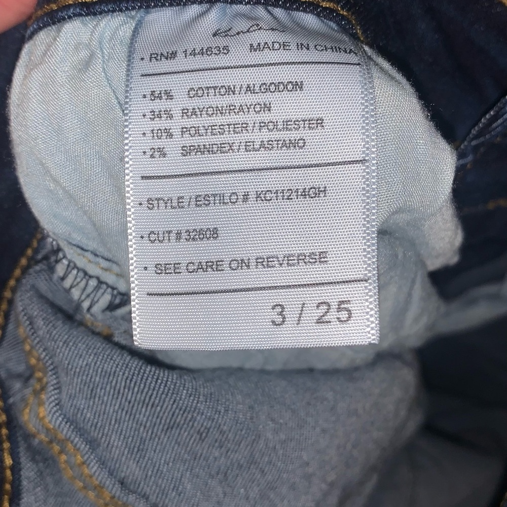 jeans - Picture 2 of 3